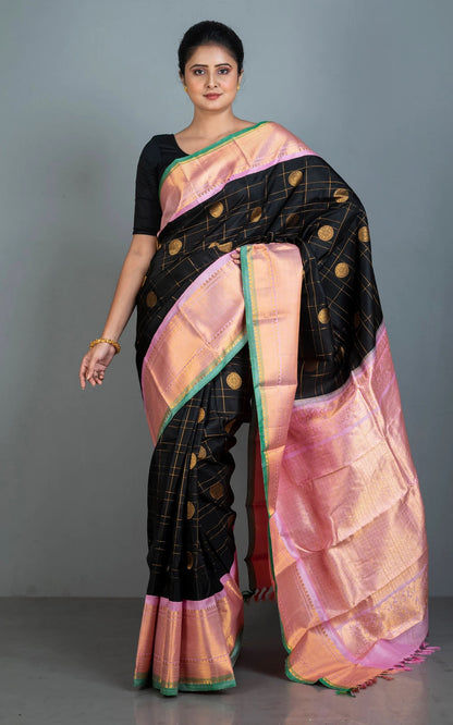 Silk Mark Certified Checks Gadwal Silk Saree in Black and Pink.