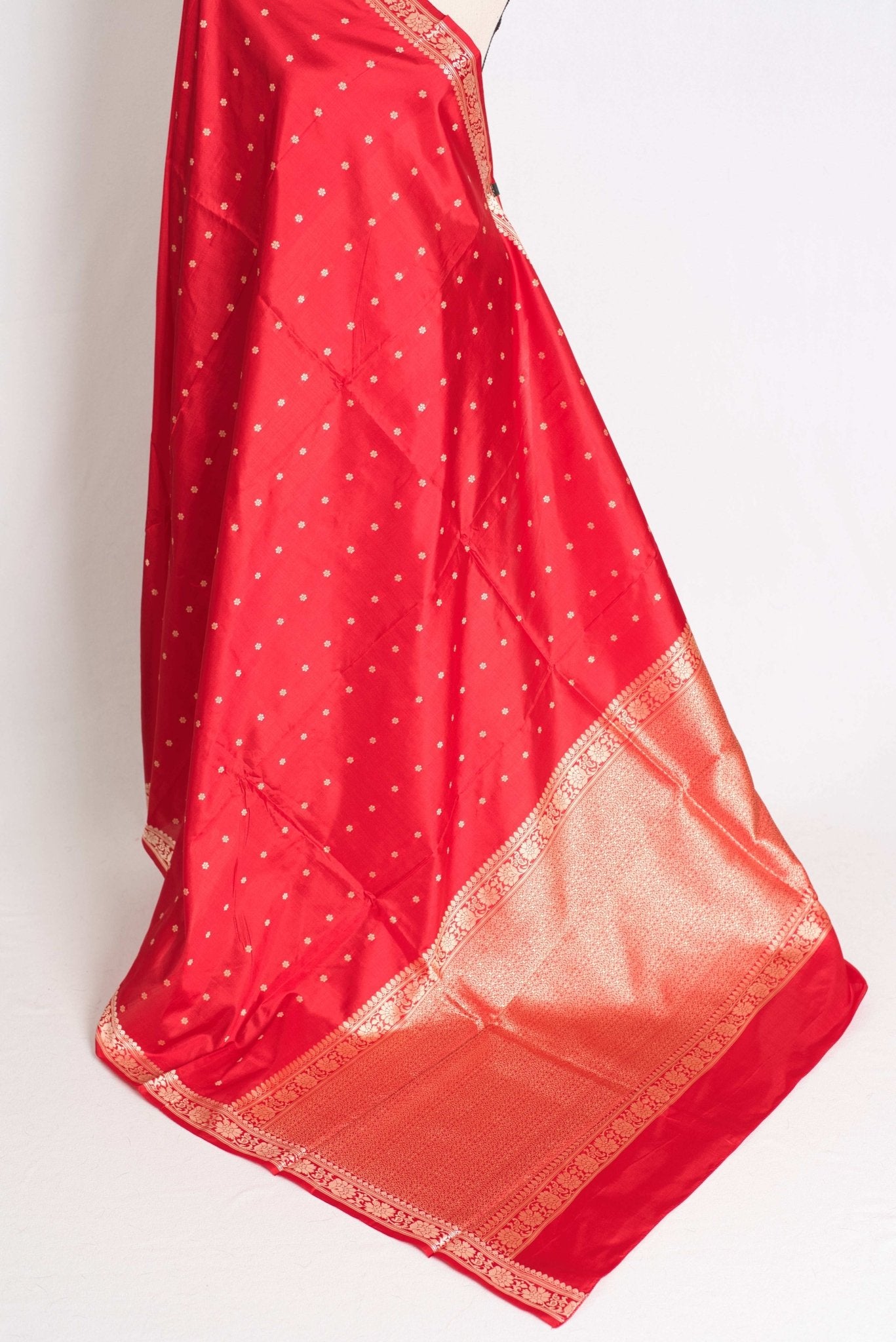Gauri : Certified Silk Banarasi Saree with Resham Work In Bright Red - Saree Mandi