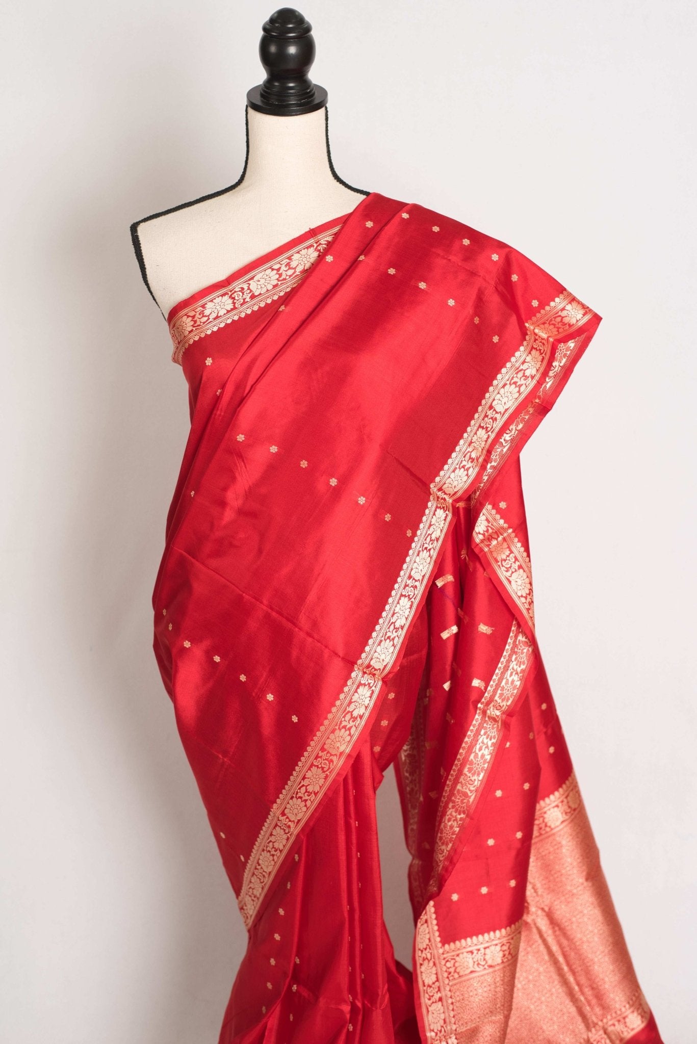 Gauri : Certified Silk Banarasi Saree with Resham Work In Bright Red - Saree Mandi