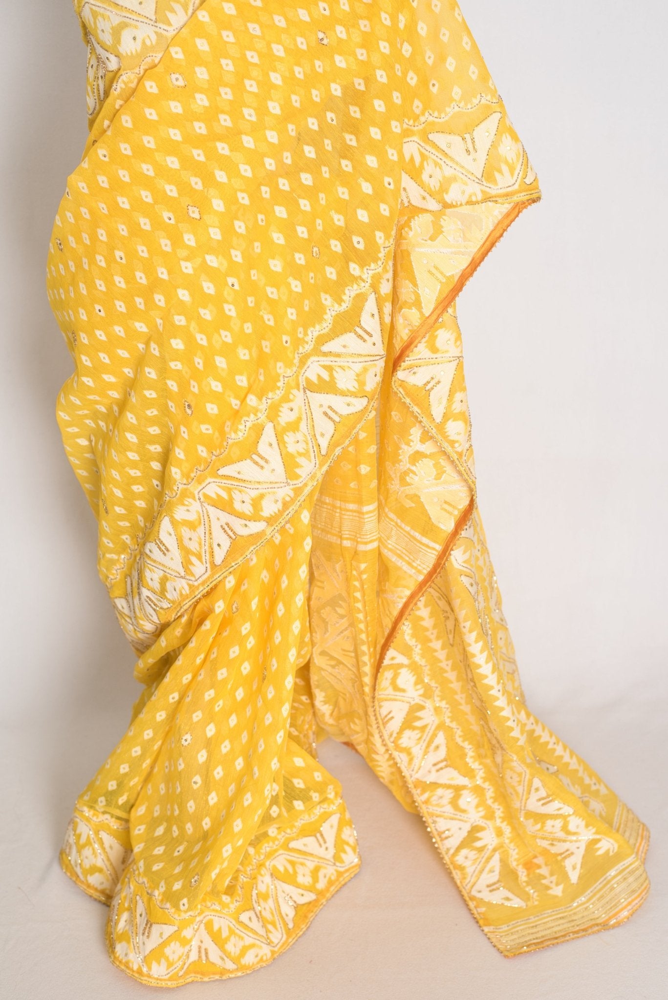 Gita – Bright Yellow and White Blended Cotton Jamdani Saree - Saree Mandi