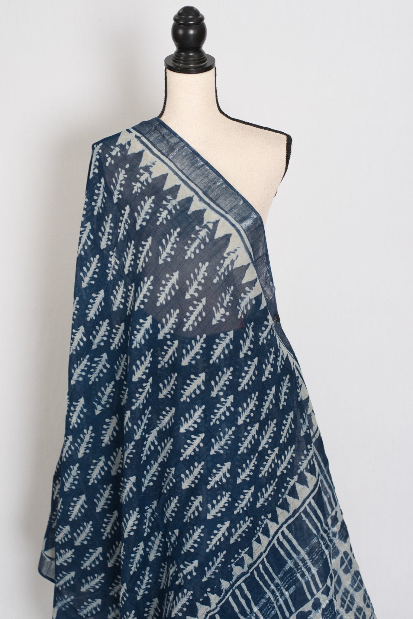 Gracy: Indigo Blue Linen Cotton Saree with Kalamkari Prints - Saree Mandi