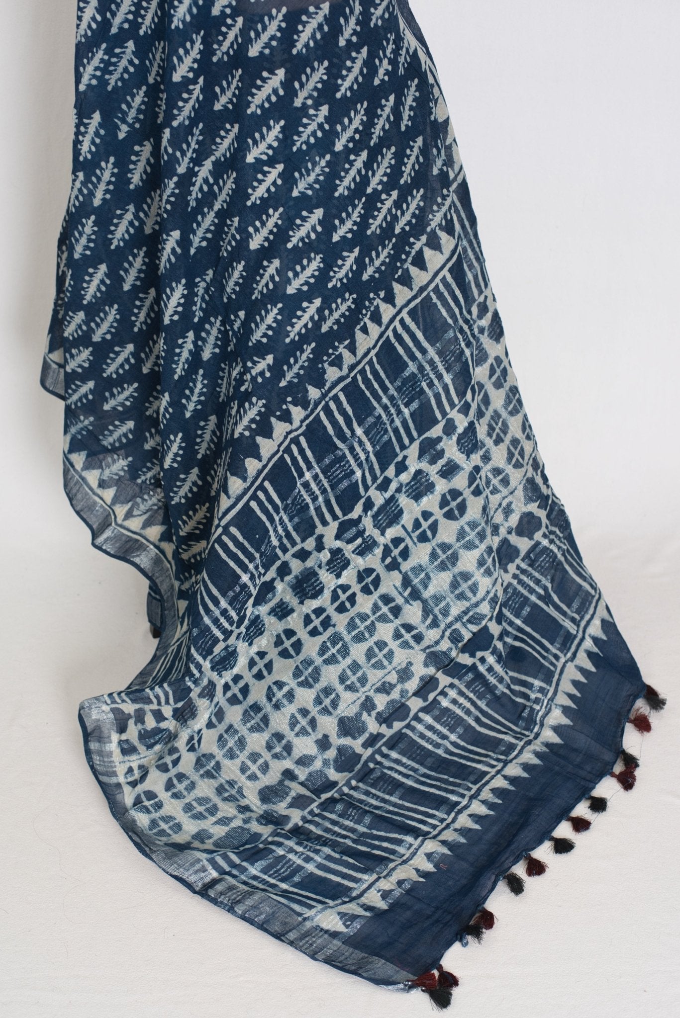 Gracy: Indigo Blue Linen Cotton Saree with Kalamkari Prints - Saree Mandi