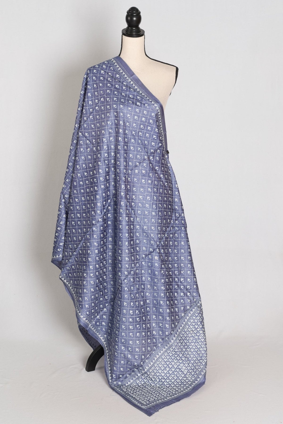 Hand Embroidered Dusty Purple & White Desi Tussar Silk Kantha Dupatta | Aai - Saree Mandi