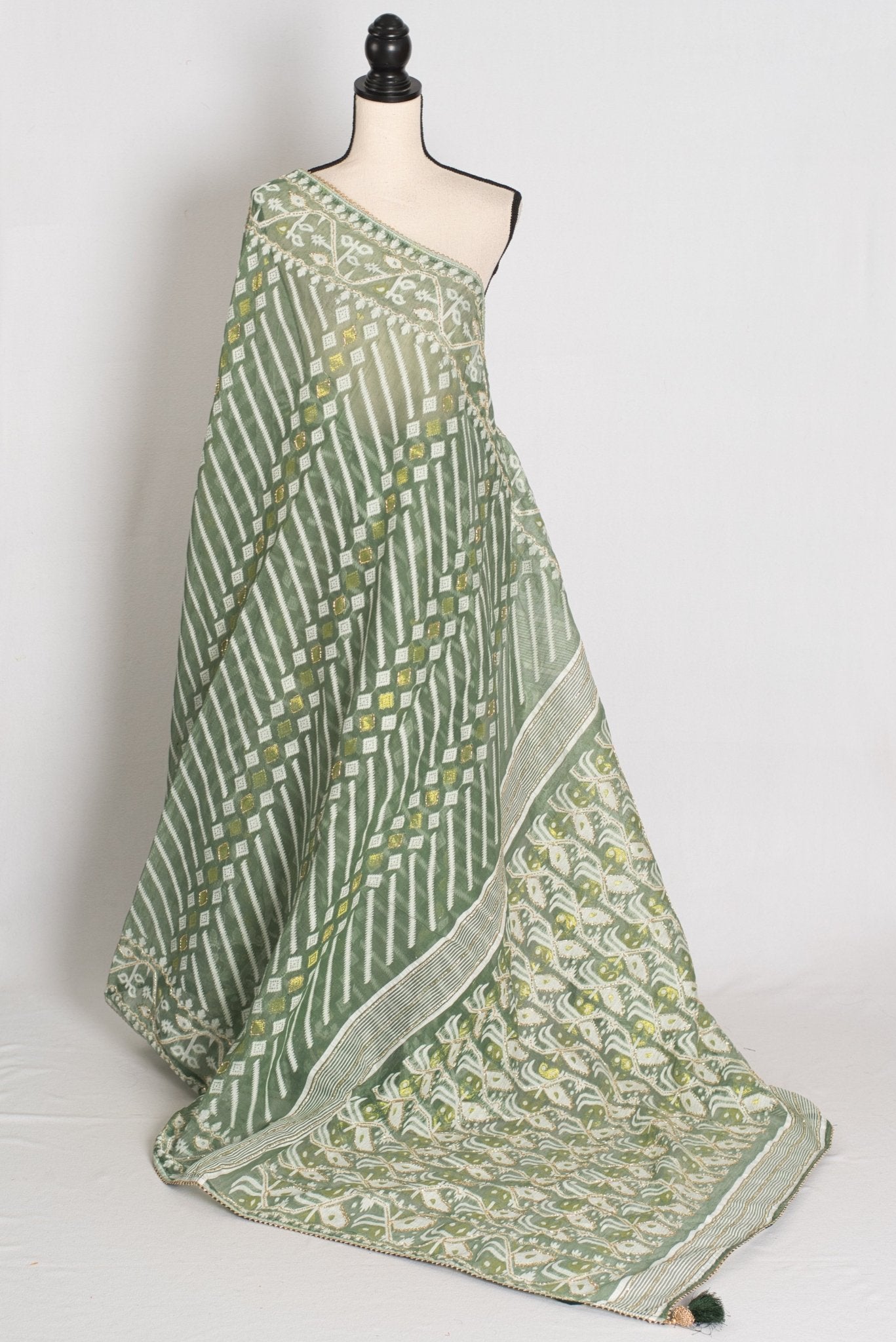 Heena – Soothing Green and White Blended Cotton Jamdani Saree - Saree Mandi