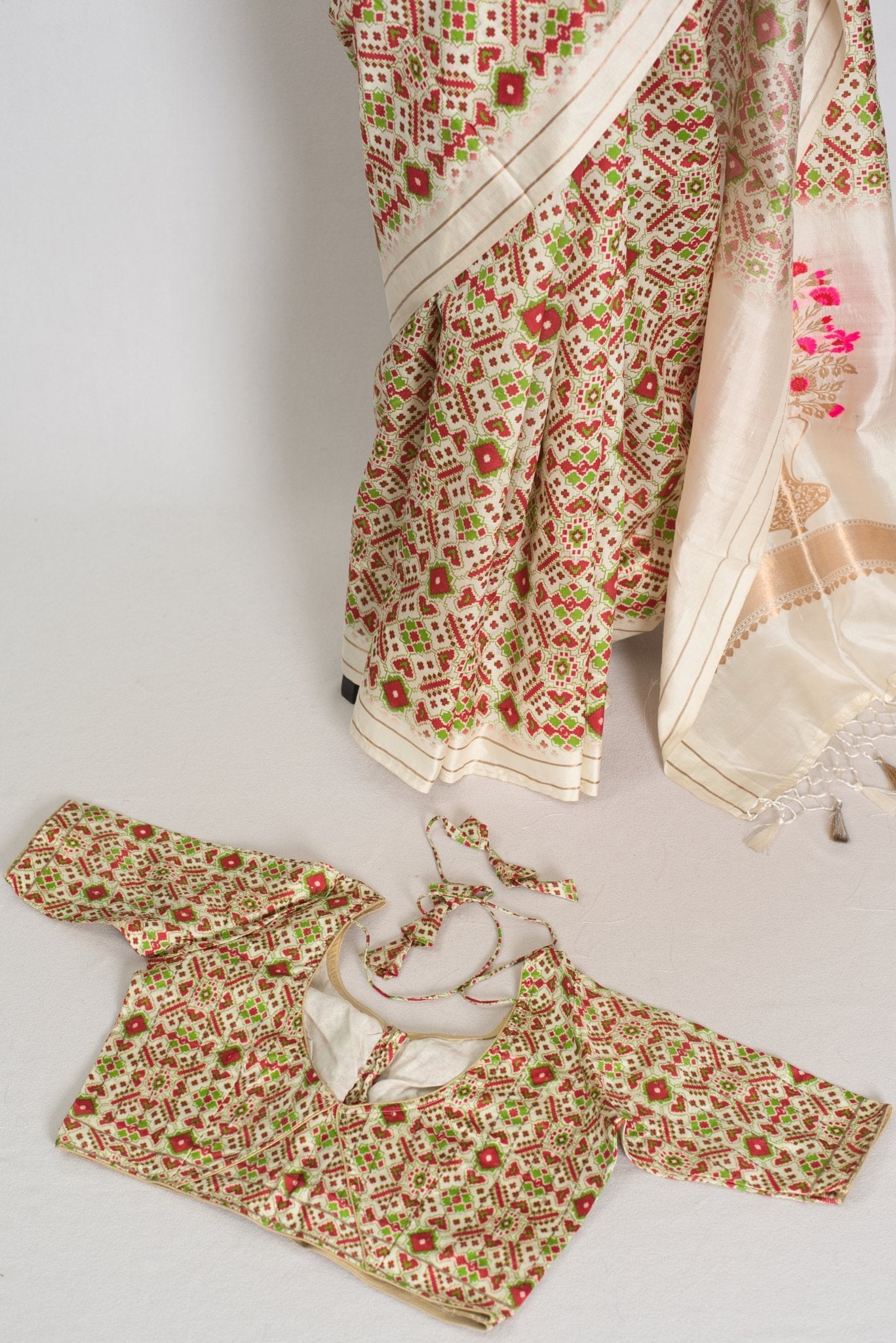 Ira : Off-White Ikkat Print Banarasi Katan Silk Saree – 38 Size Blouse - Saree Mandi