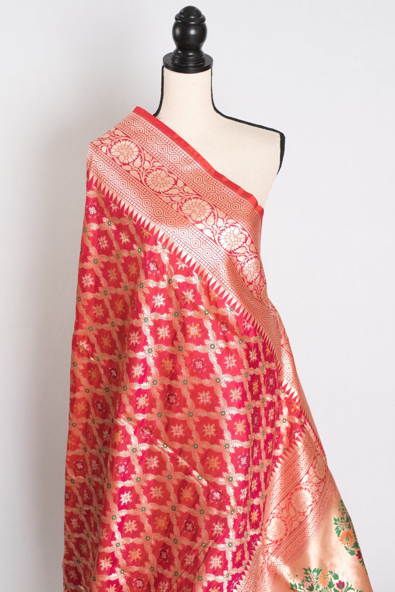Ishq : Exclusive Coral Pink Bridal Banarasi Saree with Minakari Jaal Weaving - Saree Mandi