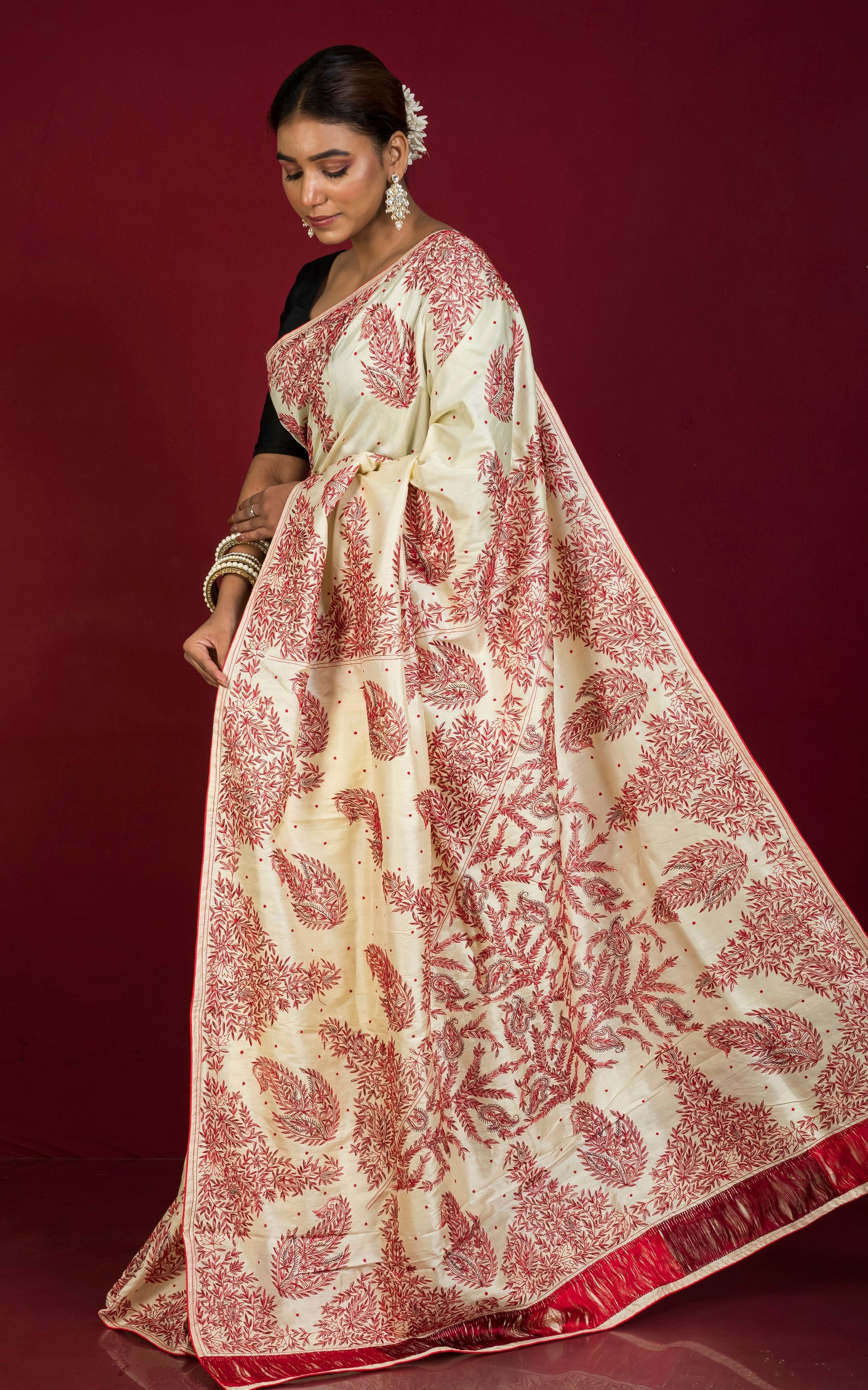 Hand Embroidery Kashmiri Work in Pure Bishnupuri Silk Saree in Parmesan, Red and Black.