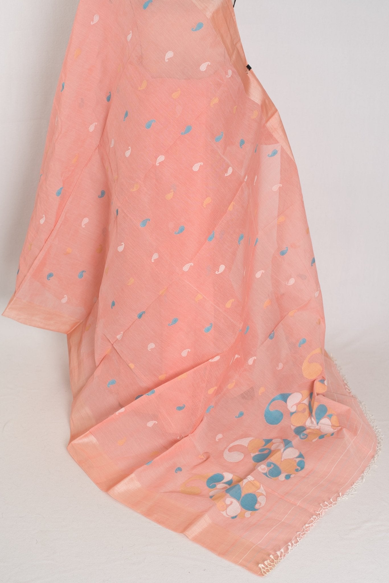 Katha : Pure Cotton Bengal Jamdani Saree in Peach with Tussar Silk Border - Saree Mandi
