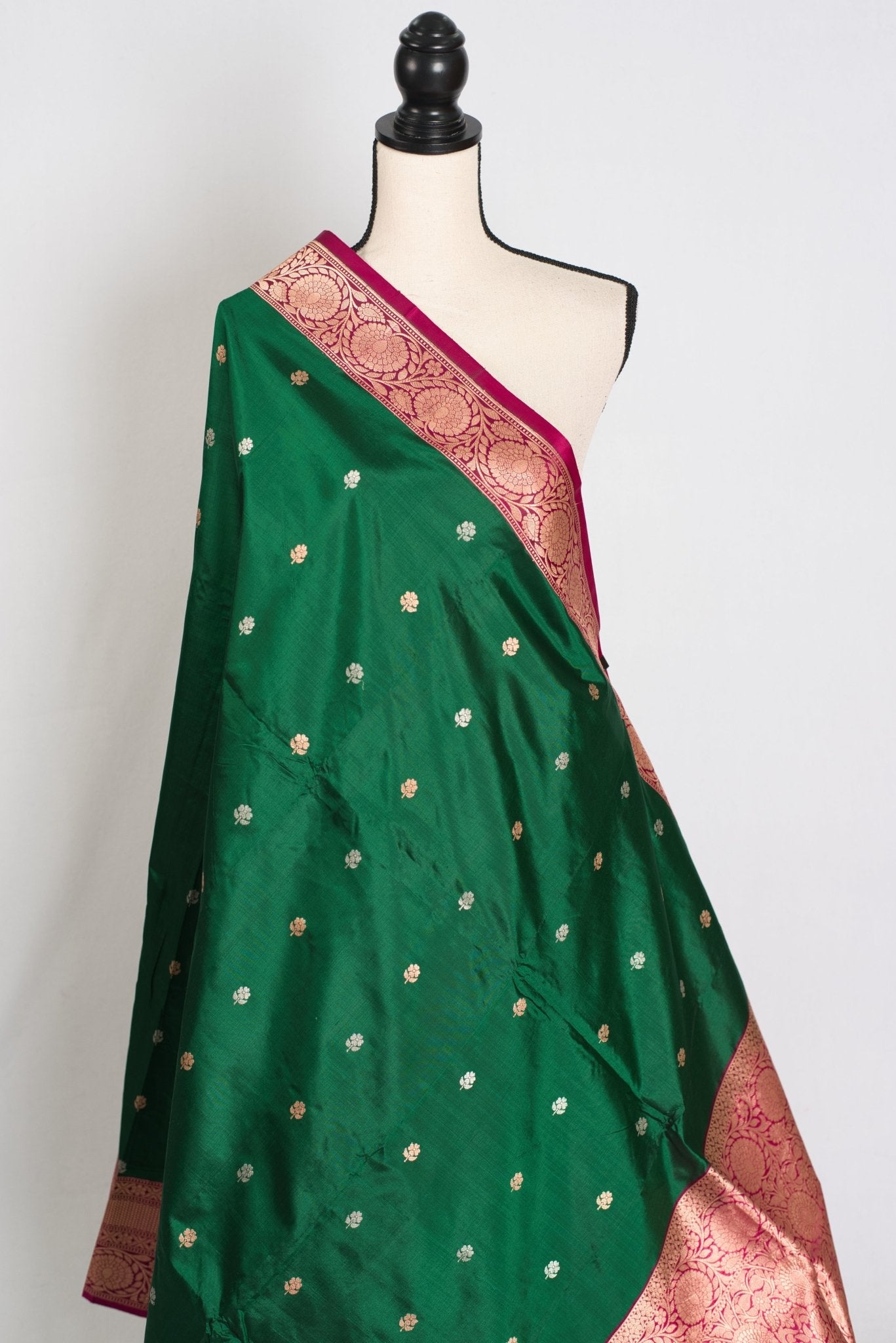 Mahi : Silk Mark Certified Katan Banarasi Saree in Green and Magenta - Saree Mandi