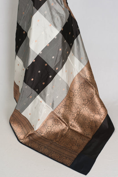 Mala: Silk Mark Certified Katan Banarasi Saree in Black & Grey - Saree Mandi