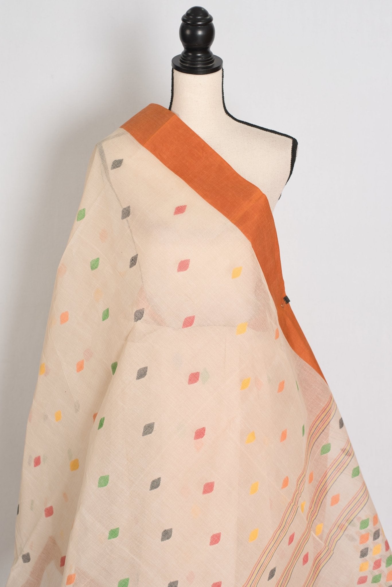 Mandar : Pure Cotton Bengal Handloom Jamdani Saree in Light Brown - Saree Mandi