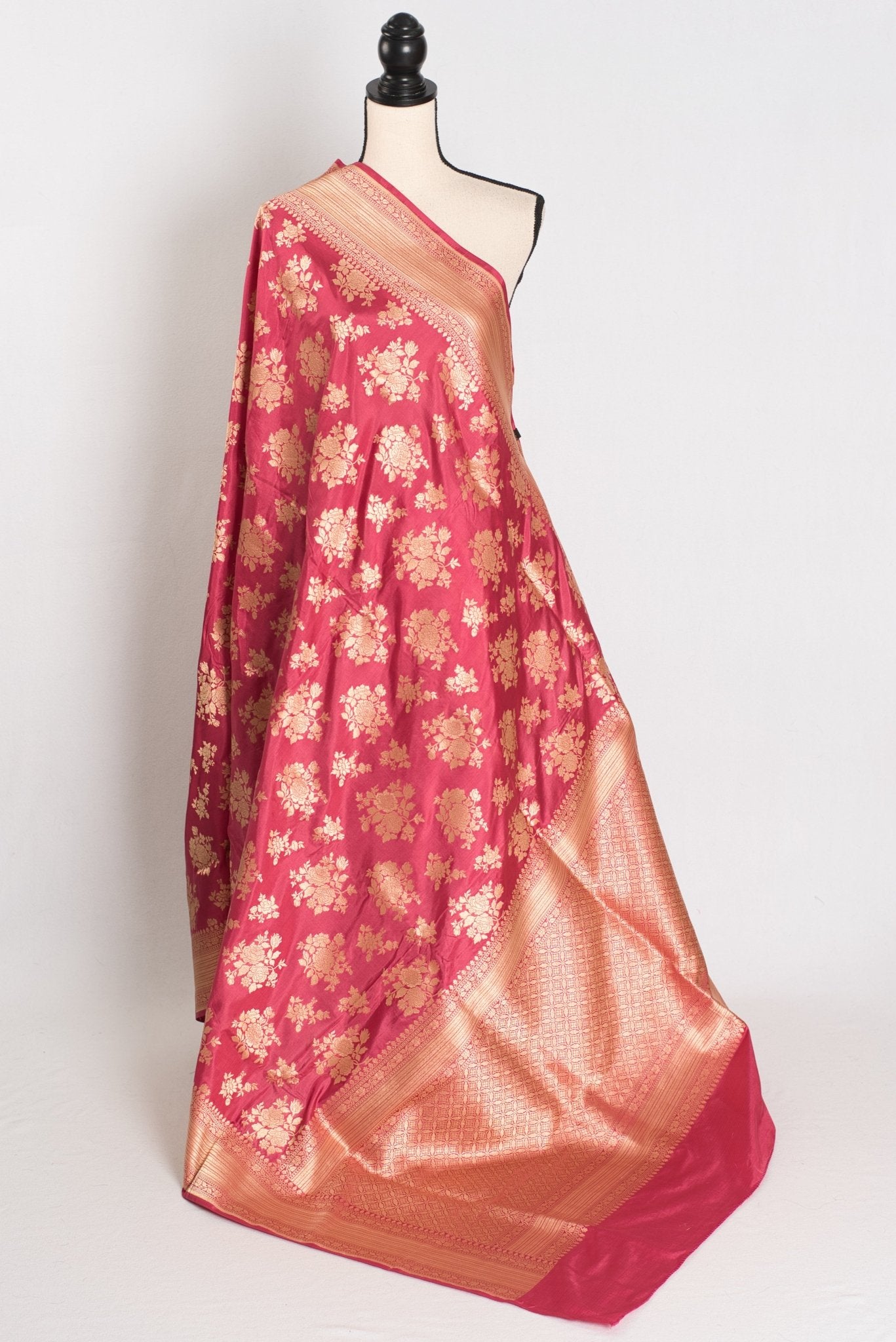 Mehuli: Silk Mark Certified Dusty Pink Bridal Banarasi Silk Saree - Saree Mandi