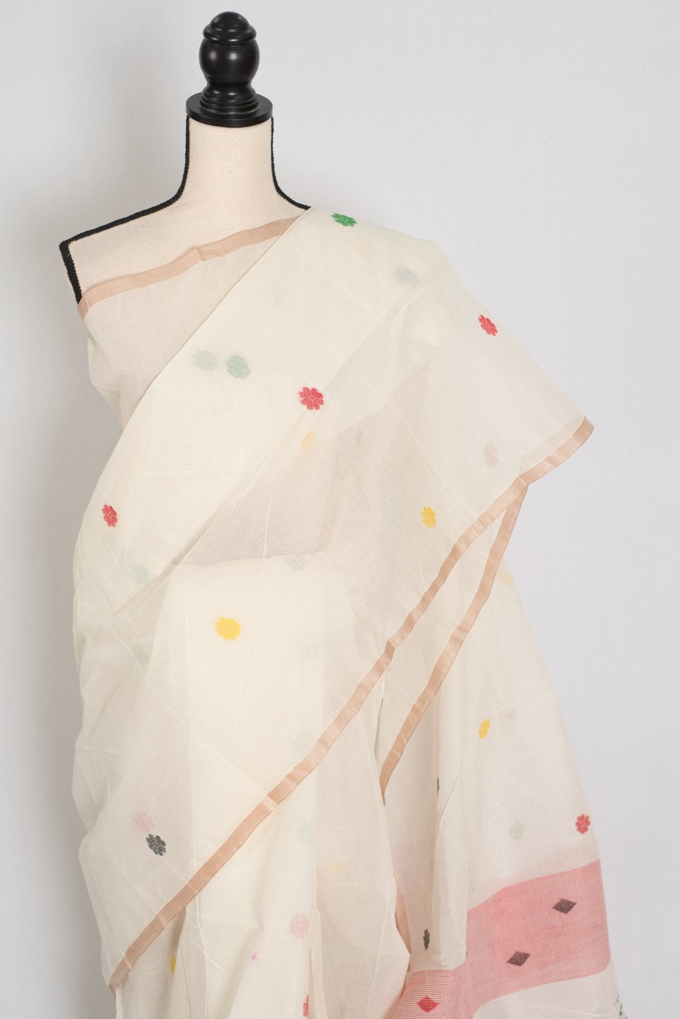 Mita: Pristine Off - White Bengal Handloom Cotton Jamdani Saree - Saree Mandi