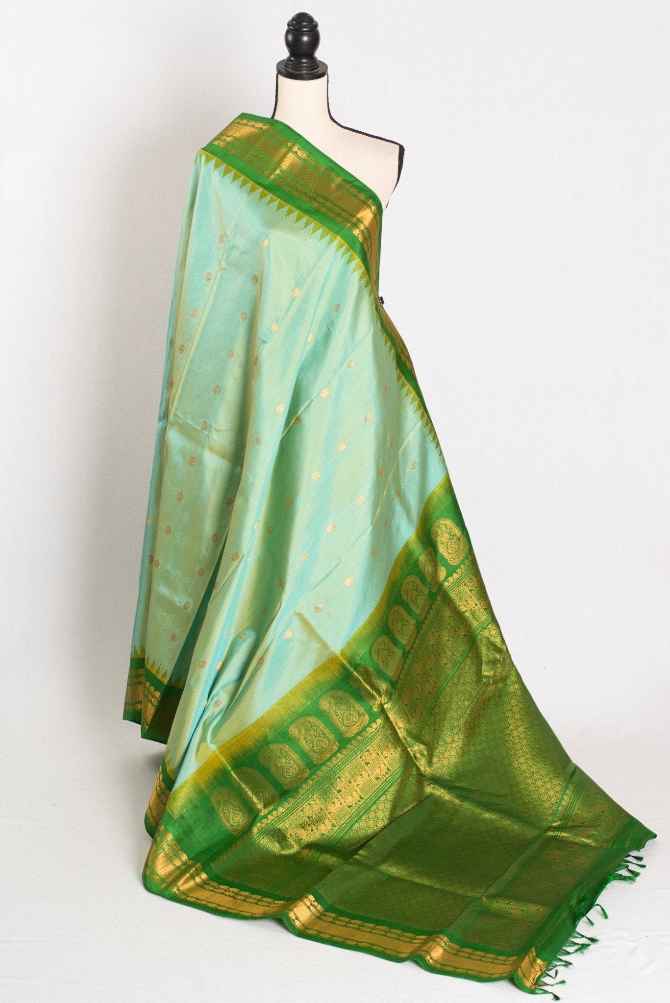 Mitra: Dual Tone Green Handwoven Gadwal Silk Saree with Contrast Border - Saree Mandi