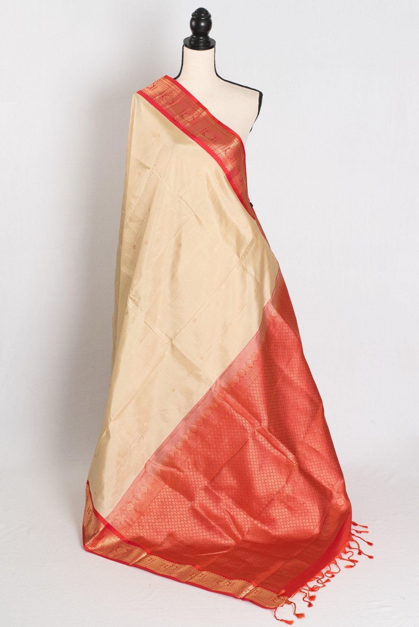 Mohini: Clay White & Coral Pink Kanjivaram Silk Saree | Silk Mark Certified - Saree Mandi