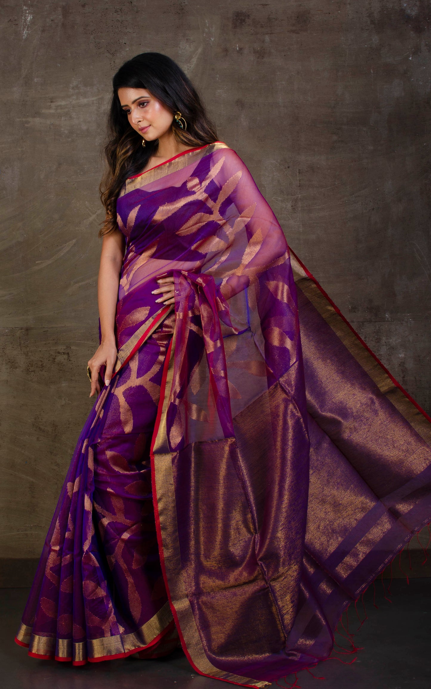 Jangla Jaal Work Muslin Silk Jamdani Saree in Purple, Red and Antique Gold