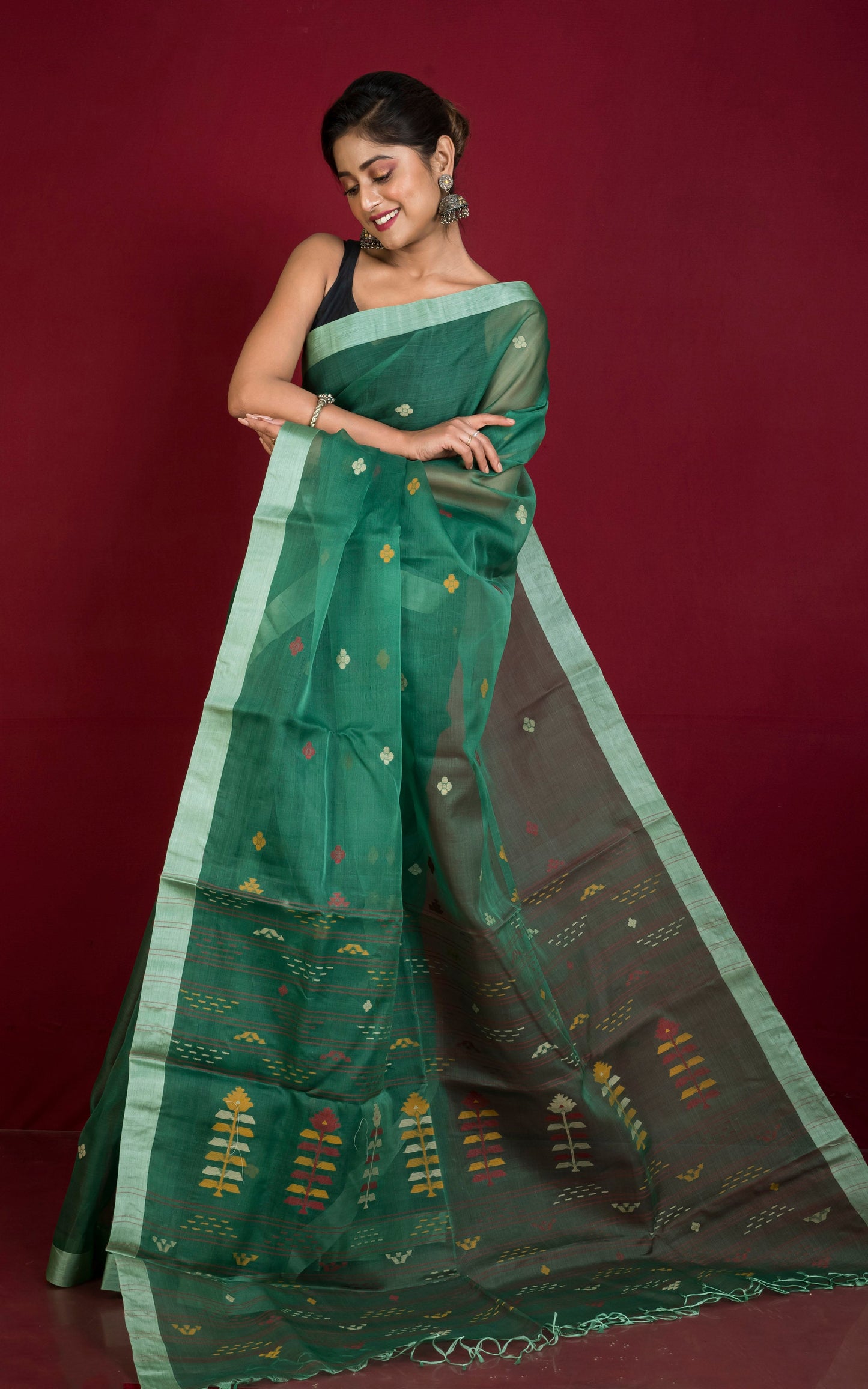 Poth Contrast Border Muslin Silk Jamdani Saree in Pine Green, Silver White and Multicolored