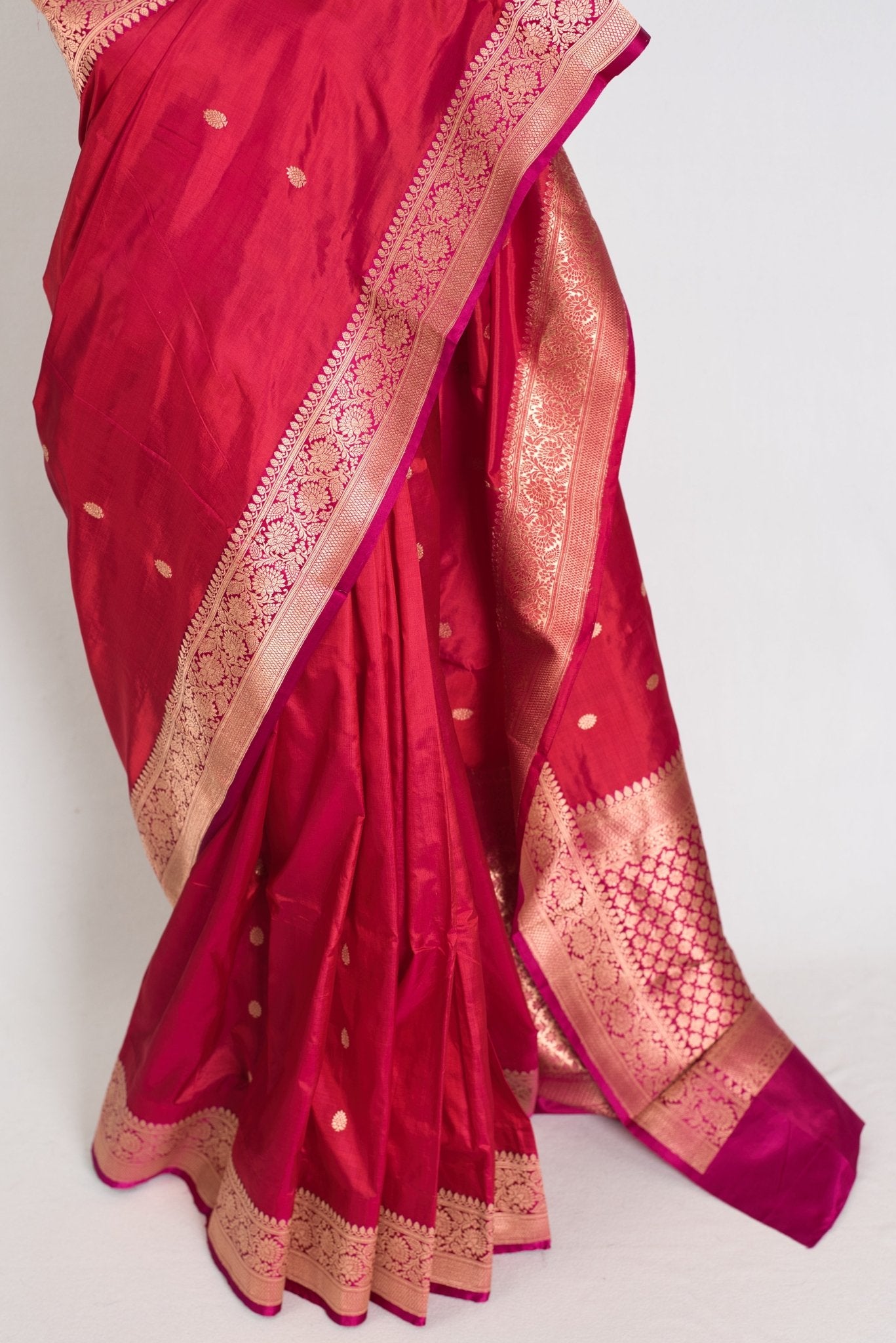 Nargis : Certified Silk Banarasi Saree in Rosy Red and Magenta - Saree Mandi