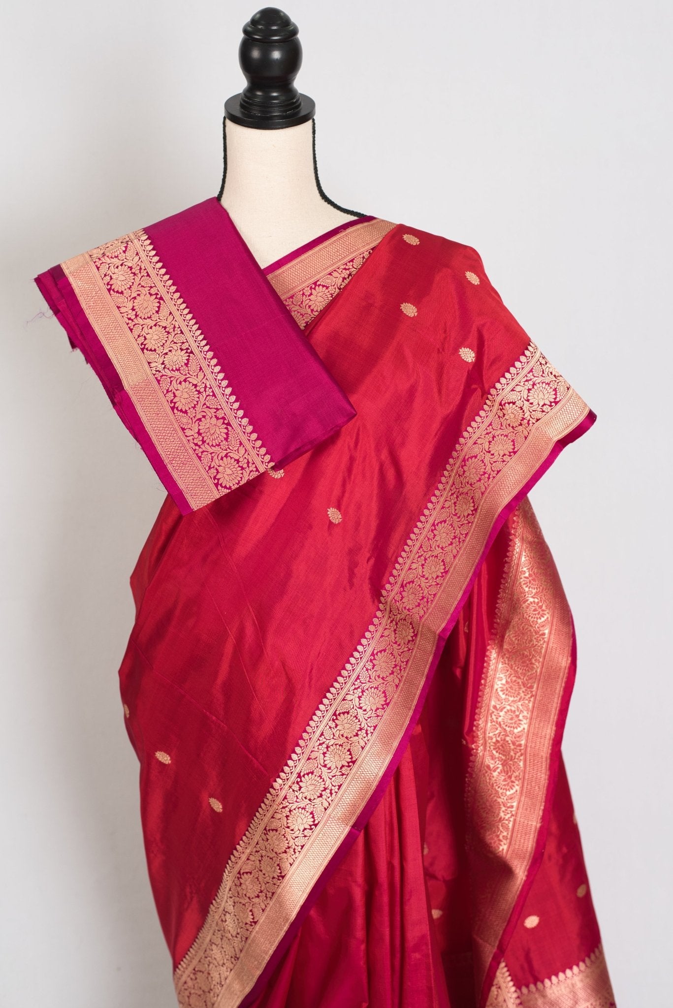 Nargis : Certified Silk Banarasi Saree in Rosy Red and Magenta - Saree Mandi