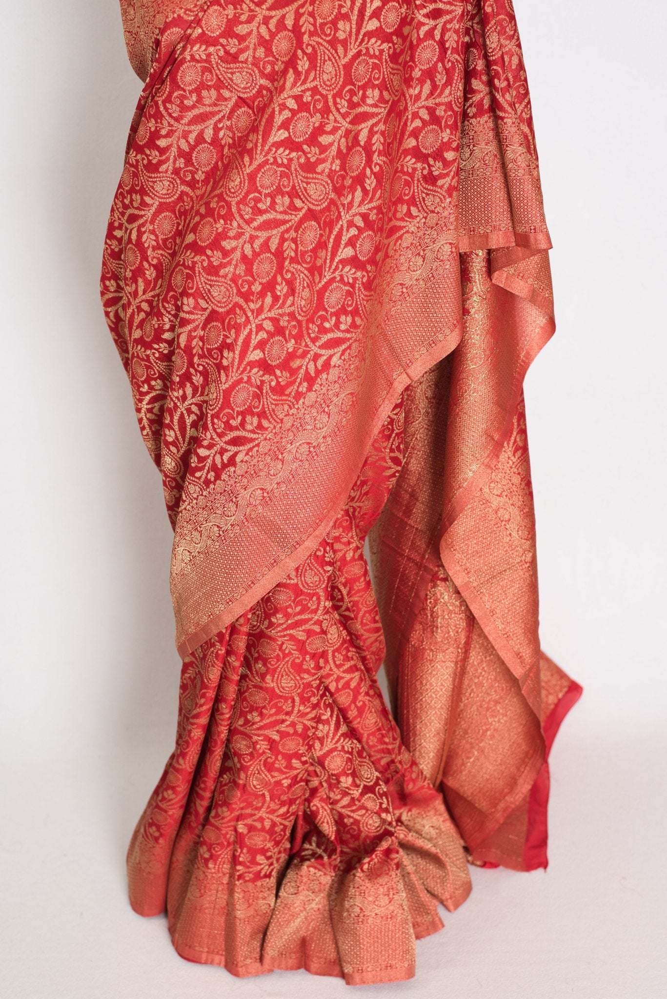 Pari : Red & Gold Jaal Banarasi Semi Georgette Saree - Saree Mandi