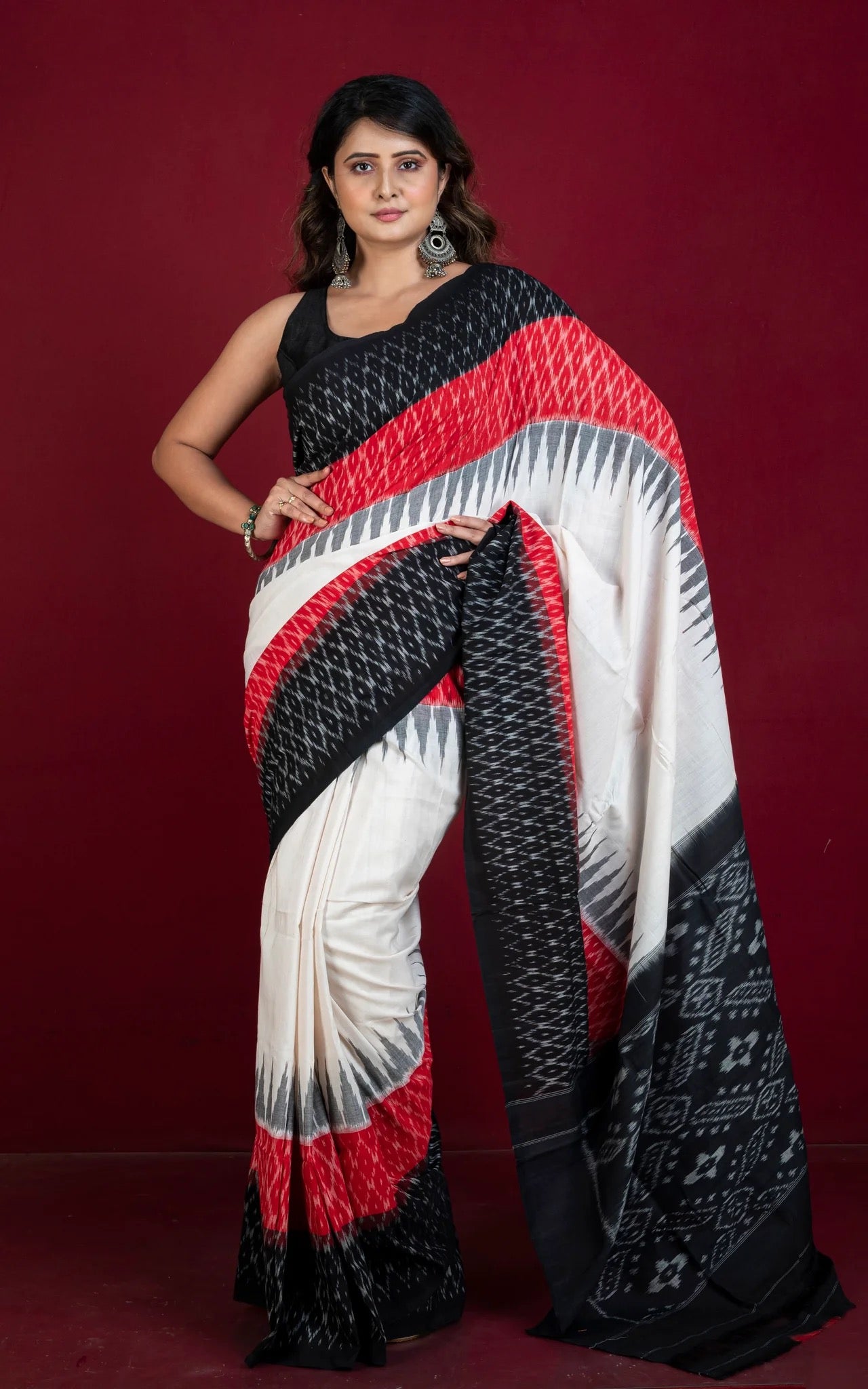 Mercerized Cotton Ikkat Pochampally Saree in Off White, Red and Black.