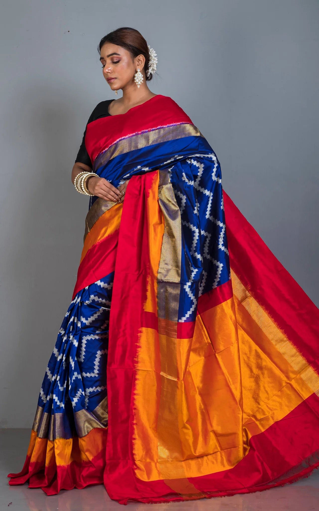 Pochampally Ikkat Silk Saree - Royal Threads Collection.