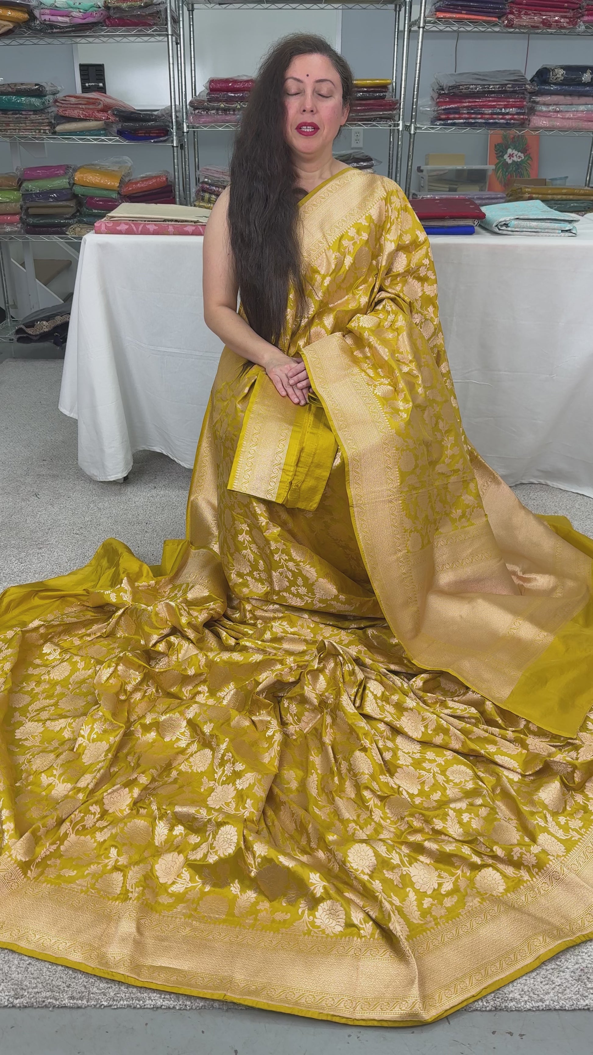 Video of Silk Mark Certified Golden Yellow and Gold Bridal Banarasi Silk Saree.