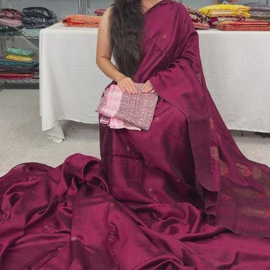 Video of Maroon Borderless Pure Raw Silk Banarasi Saree.