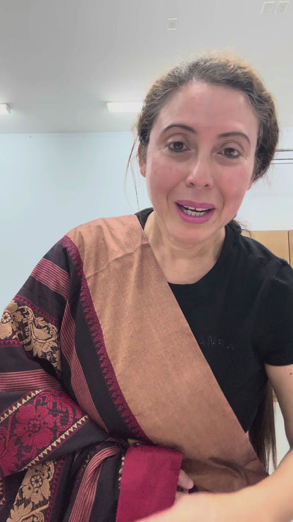 Video of Video of Maroon Dhaniakhali Bengal handloom pure soft cotton saree.