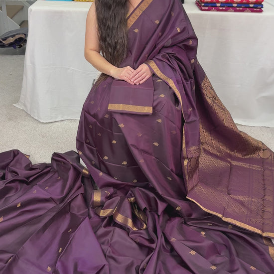 video of Coffee Brown Pure Kanjivaram Silk Saree | Small Gold Border | Silk Mark.