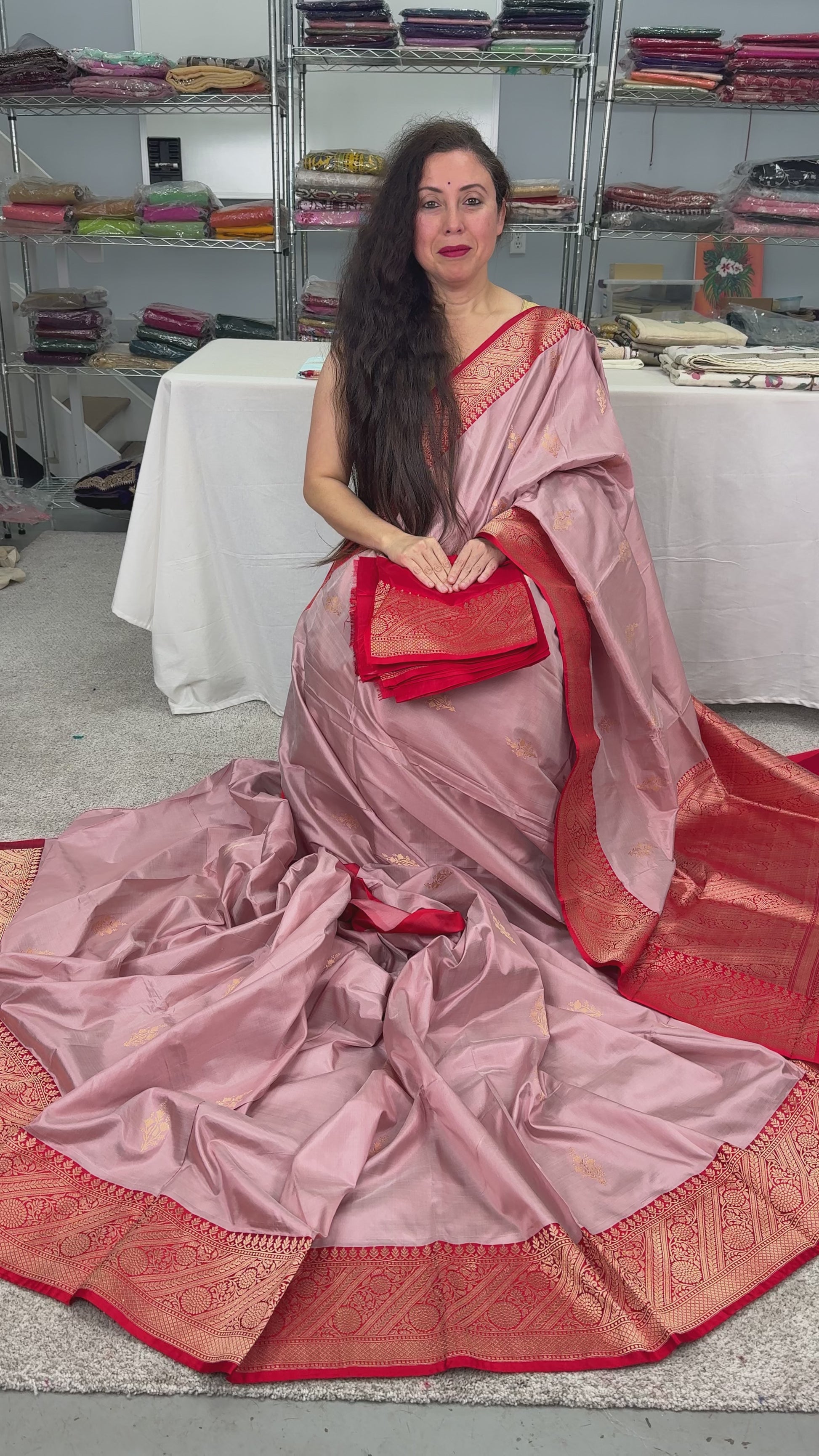 Video of Bidisha : Certified Silk Banarasi Saree in English Mauve and Bright Red