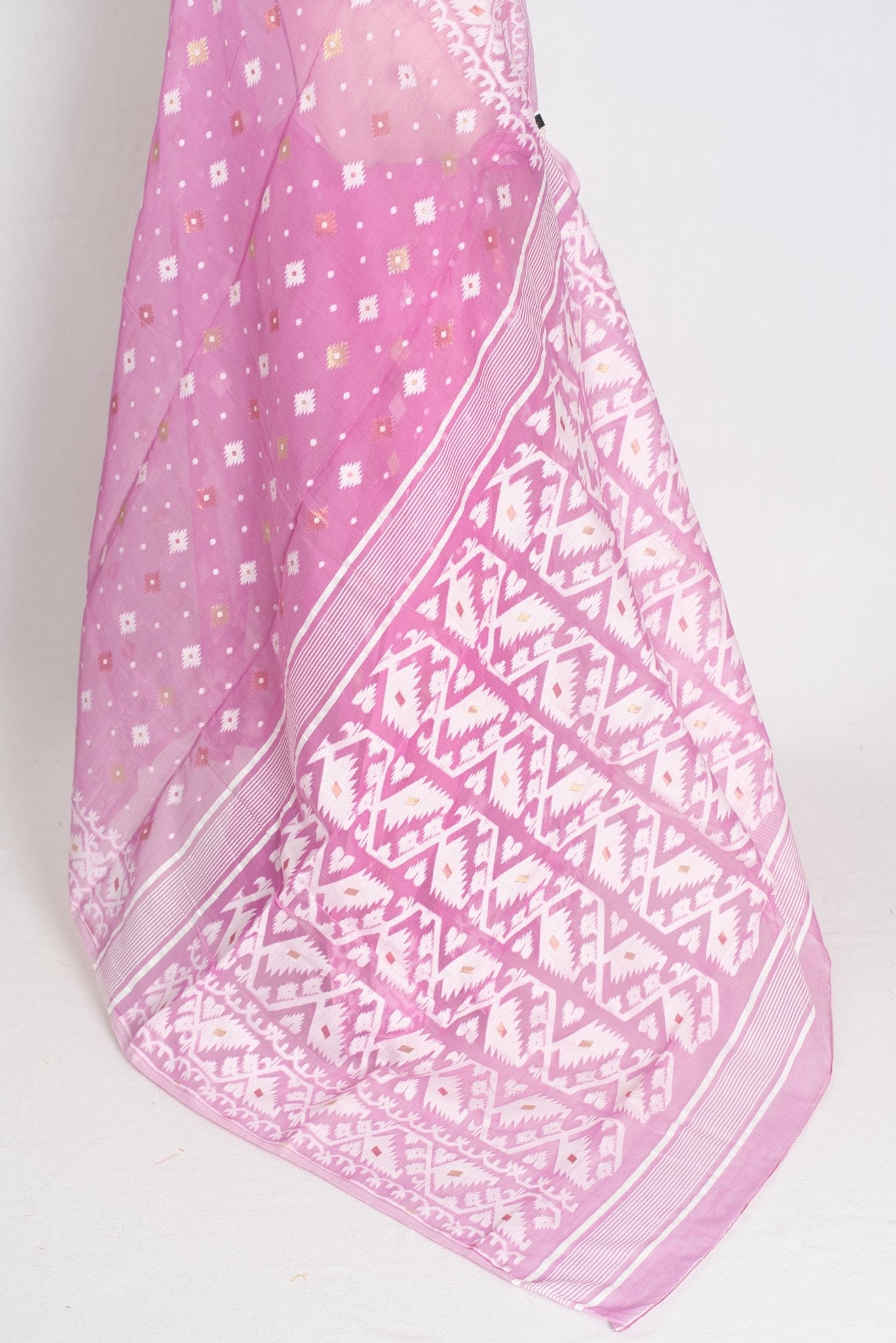 Pritha : Blended Soft Cotton Jamdani Bengali Saree in Pink and White - Saree Mandi