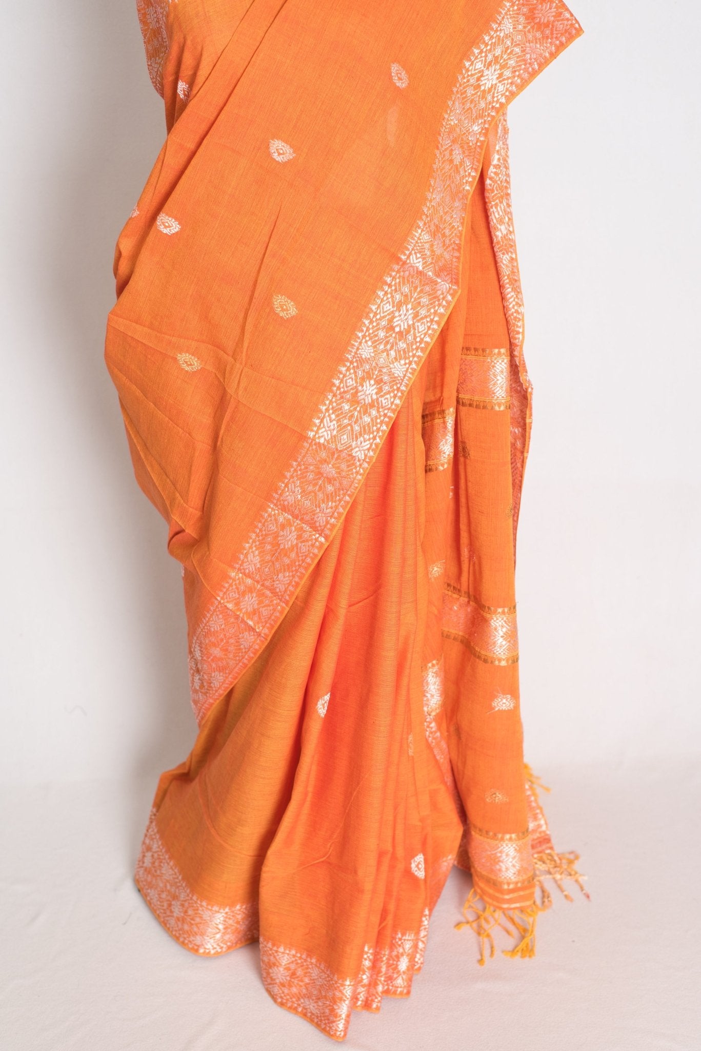 Vibrant Orange Cotton saree — pallu view