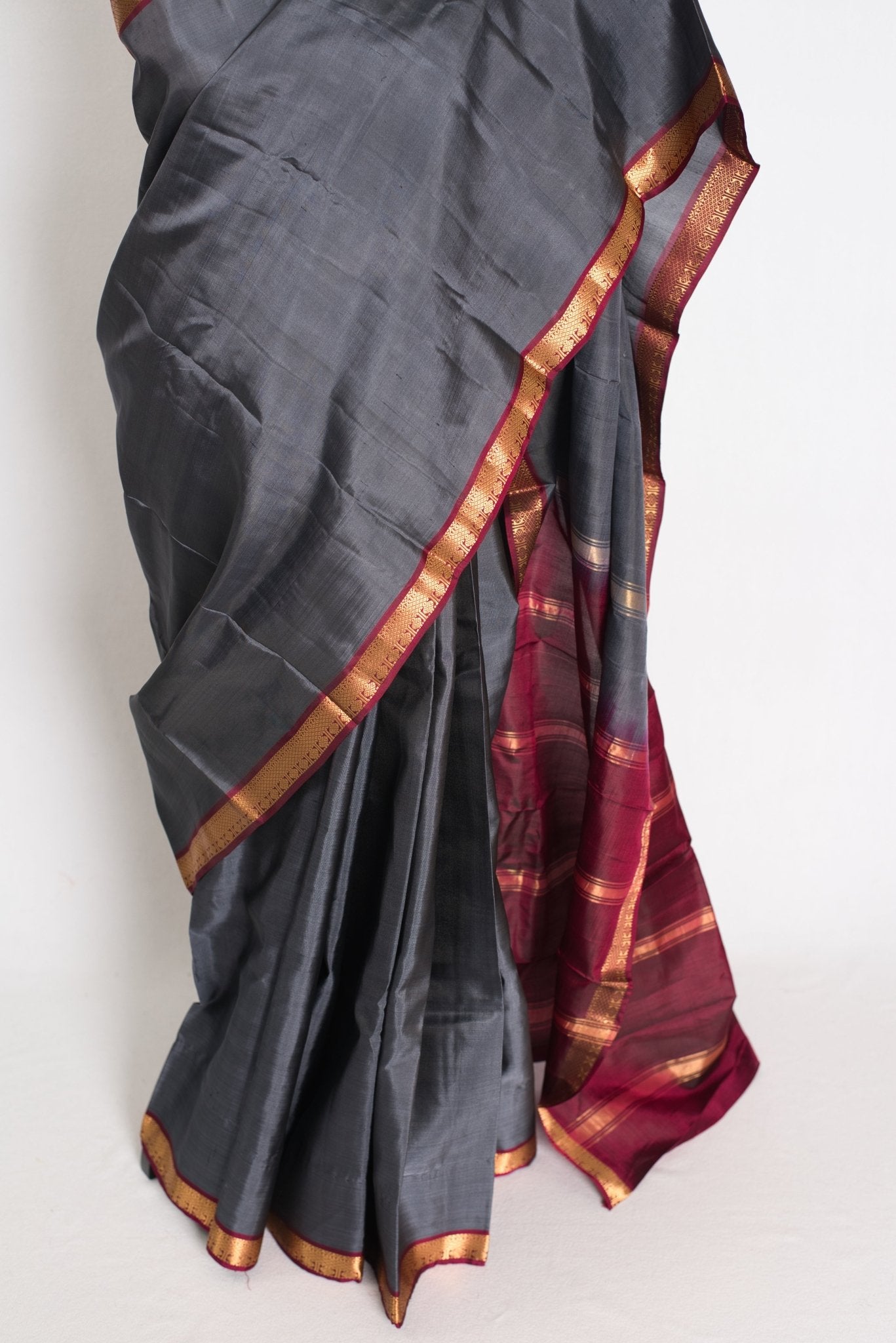 Radha : Gray and Maroon Kanjivaram Silk Saree with Small Golden Zari Border - Saree Mandi