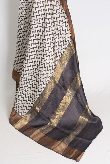 Rai : Black & White Zigzag Matka Tussar Silk Saree | Contemporary Bengali Style - Saree Mandi