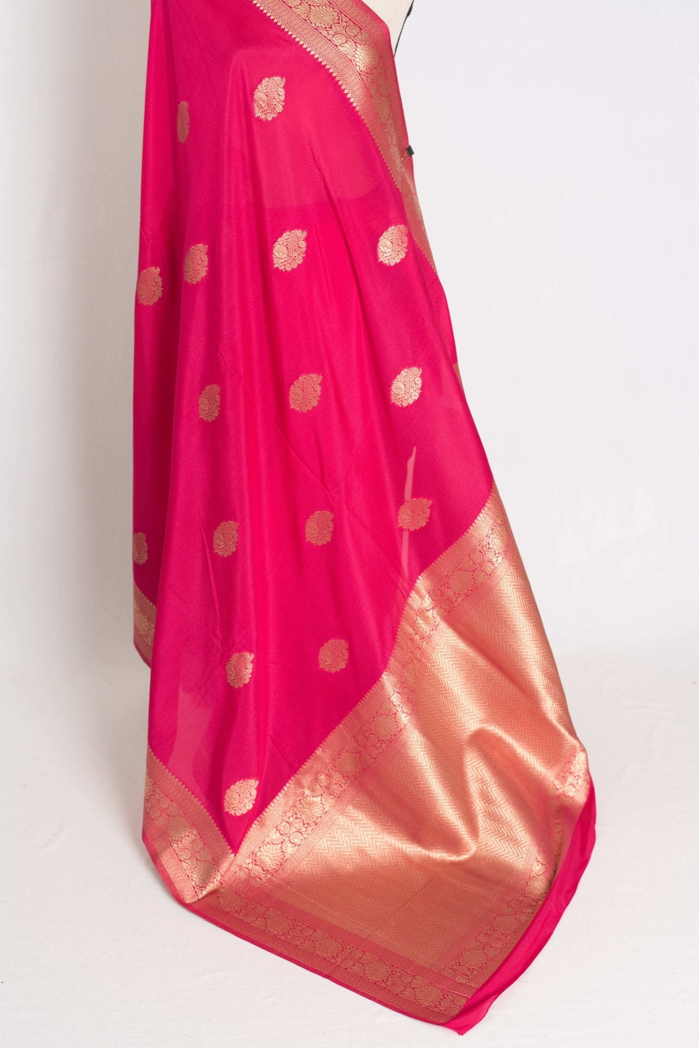 Raji : Semi Crepe Silk Budget Friendly Banarasi Saree in Pink and Gold - Saree Mandi