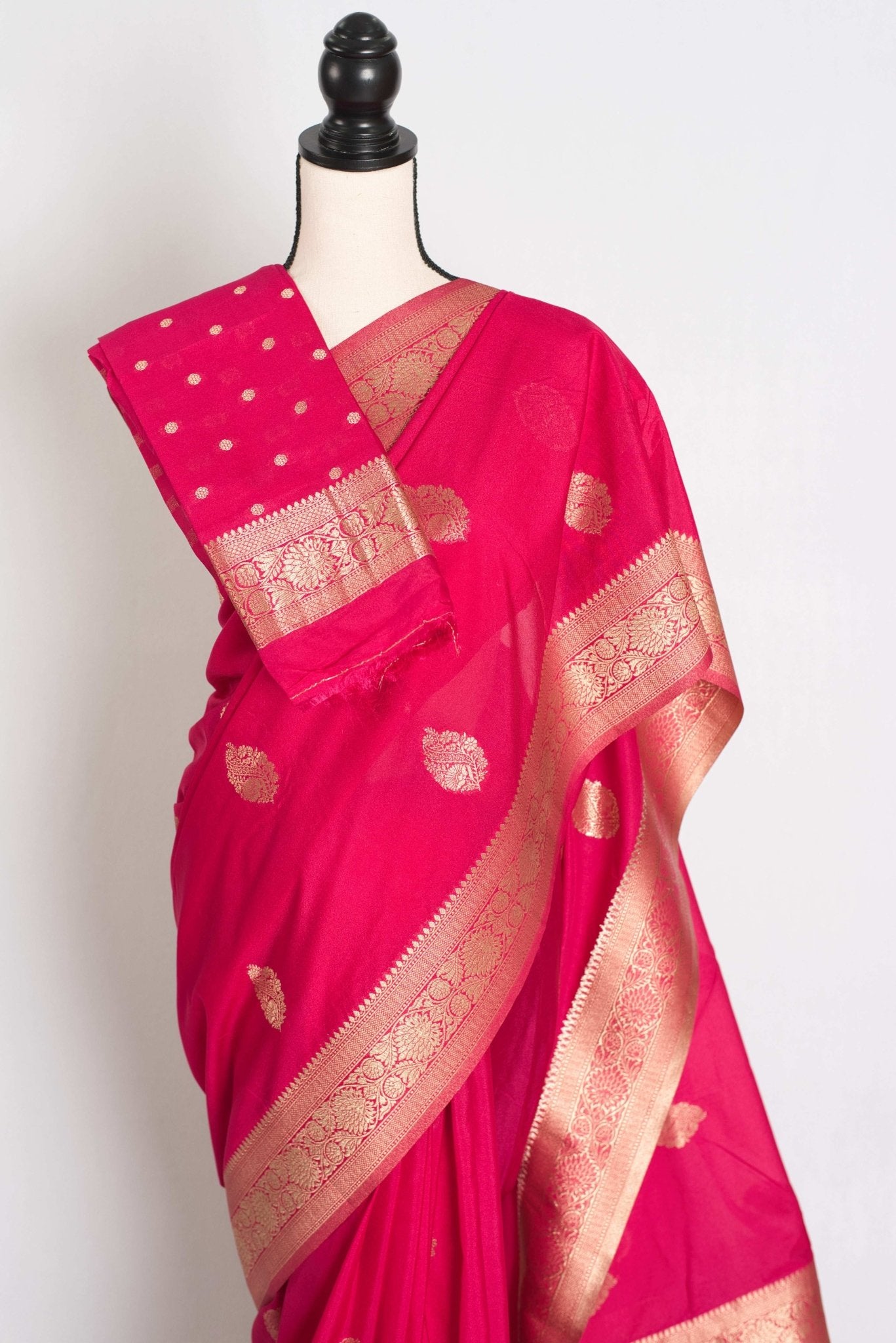 Raji : Semi Crepe Silk Budget Friendly Banarasi Saree in Pink and Gold - Saree Mandi