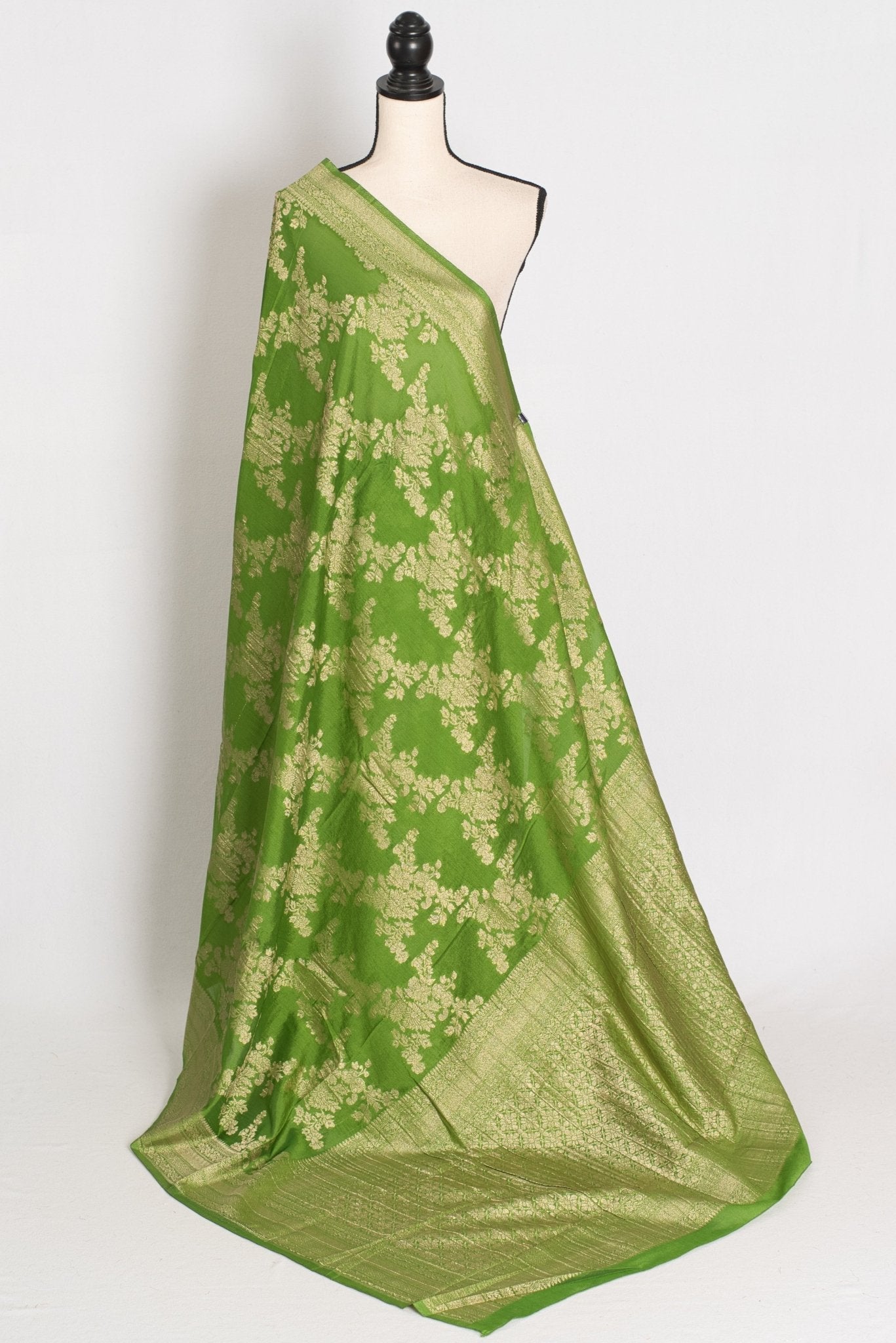 Rashmi: Green & Gold Semi Crepe Georgette Banarasi Saree - Saree Mandi