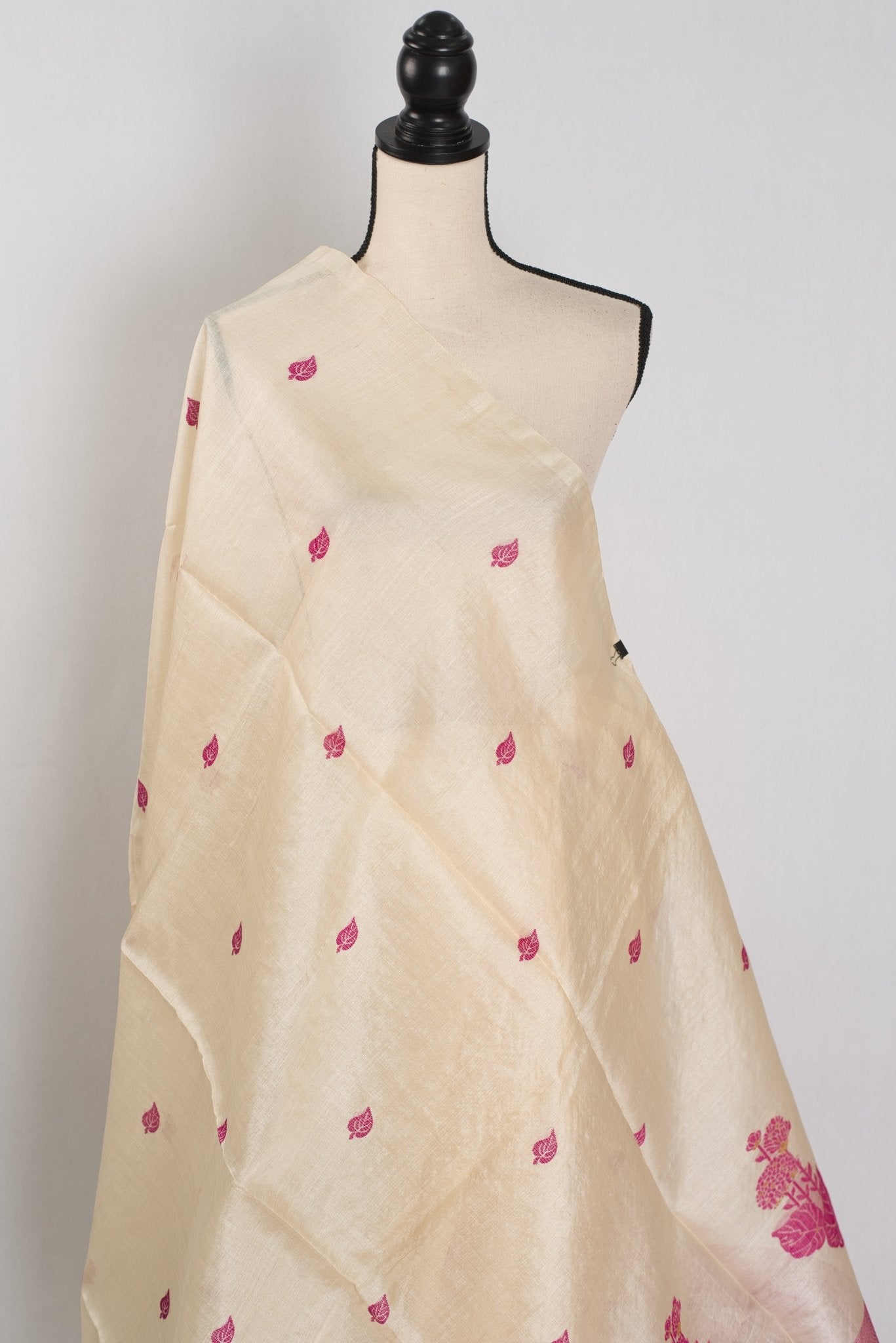 Renu: Cream & Pink Bengal Tussar Silk Saree | Silk Mark Certified - Saree Mandi