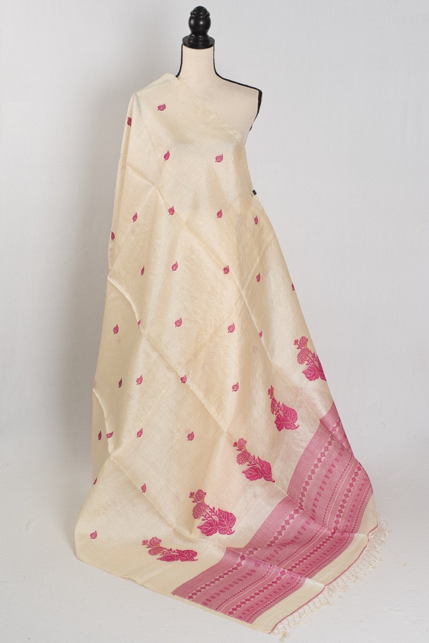 Renu: Cream & Pink Bengal Tussar Silk Saree | Silk Mark Certified - Saree Mandi