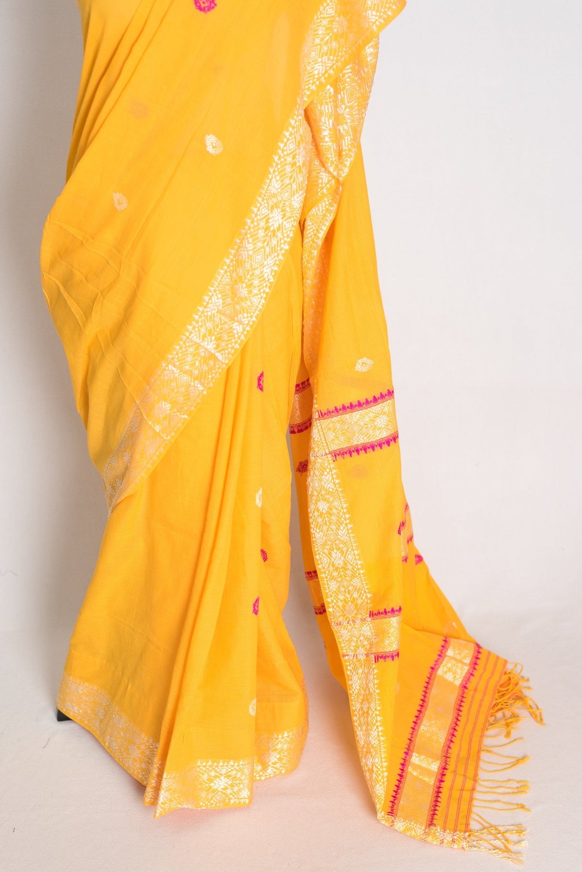 Bright Yellow Cotton saree — border detail