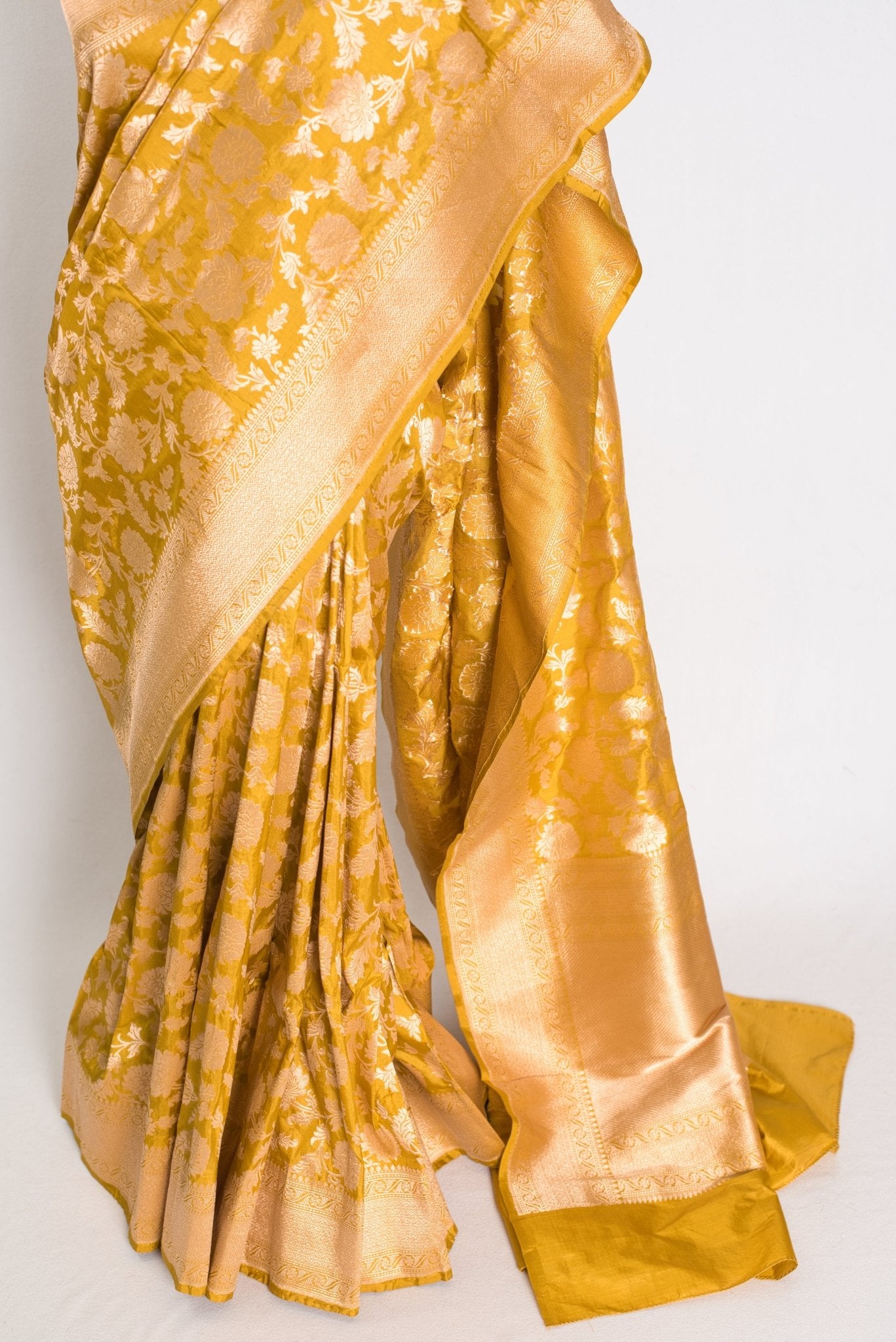 Sona: Silk Mark Certified Golden Yellow and Gold Bridal Banarasi Silk Saree - Saree Mandi