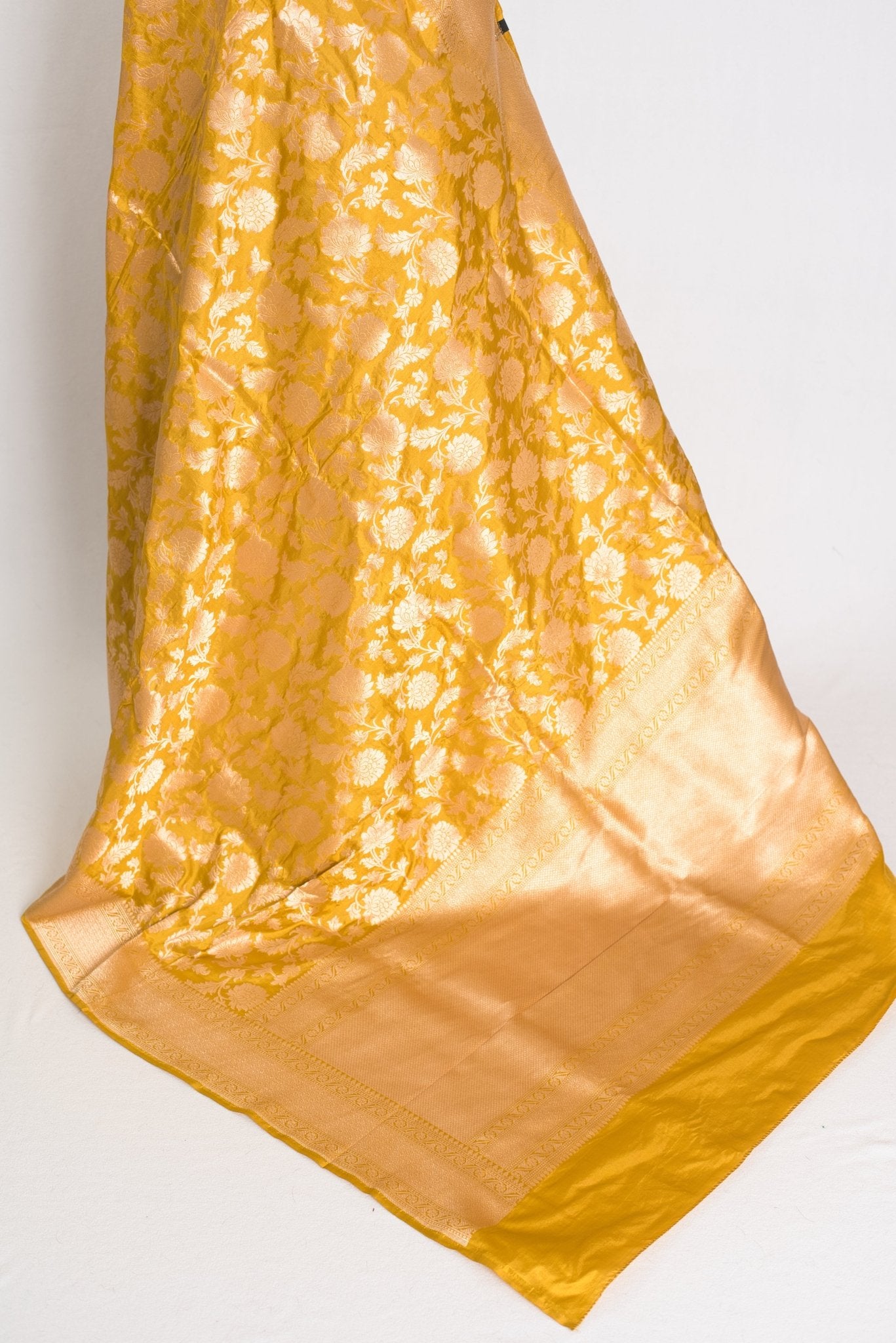 Sona: Silk Mark Certified Golden Yellow and Gold Bridal Banarasi Silk Saree - Saree Mandi