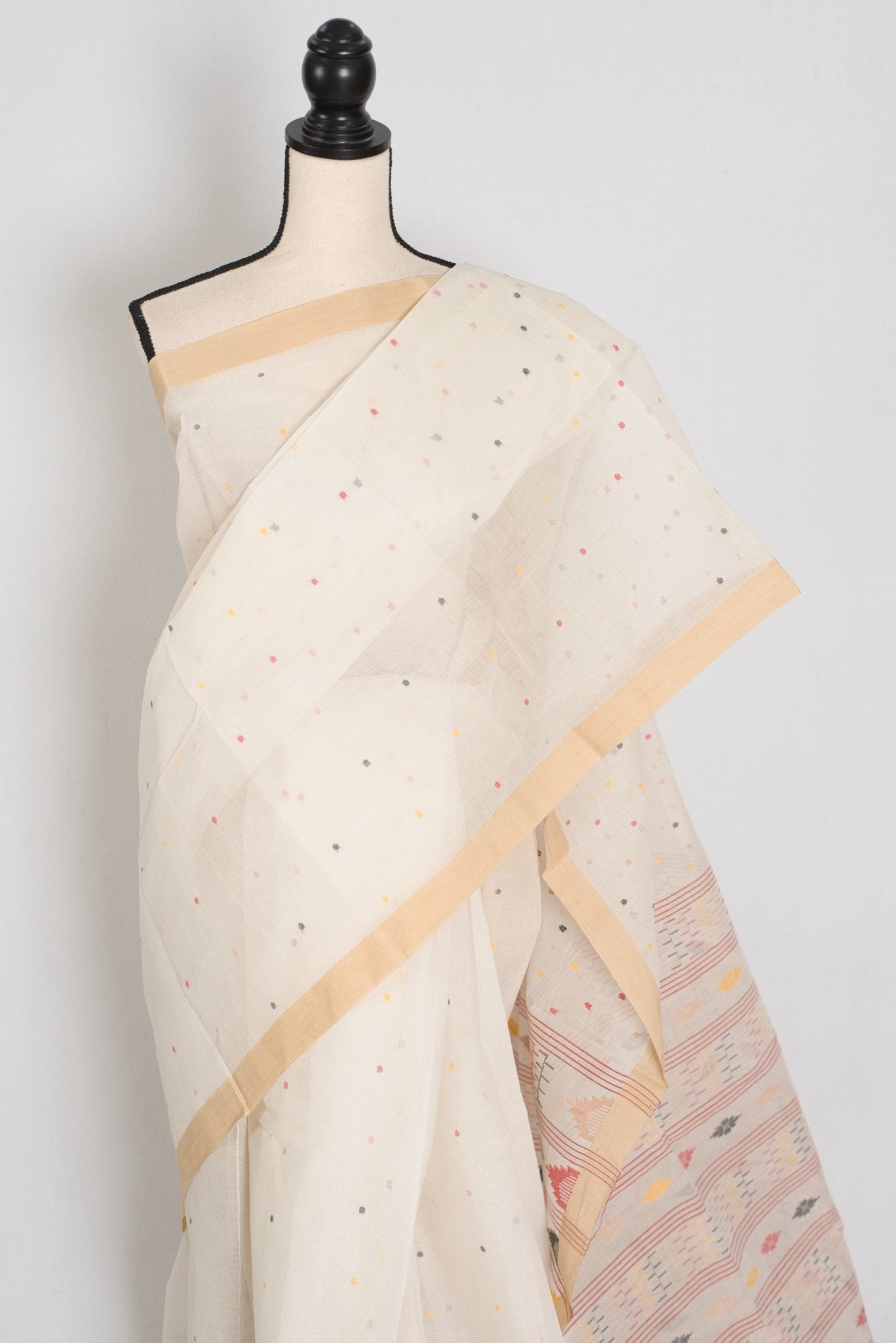 Swarna: Off - White Bengal Handloom Cotton Jamdani Saree with Multi - Color Buti - Saree Mandi