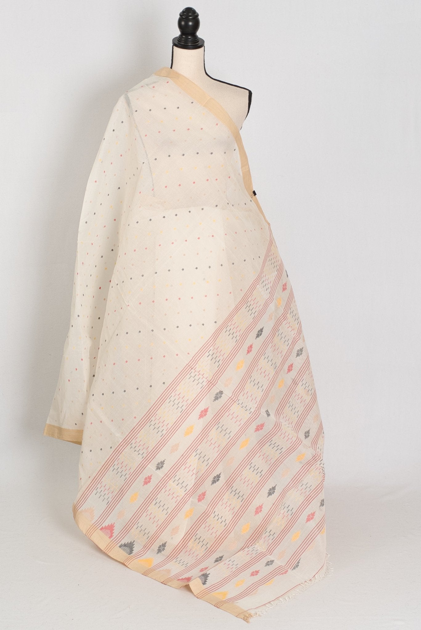 Swarna: Off - White Bengal Handloom Cotton Jamdani Saree with Multi - Color Buti - Saree Mandi