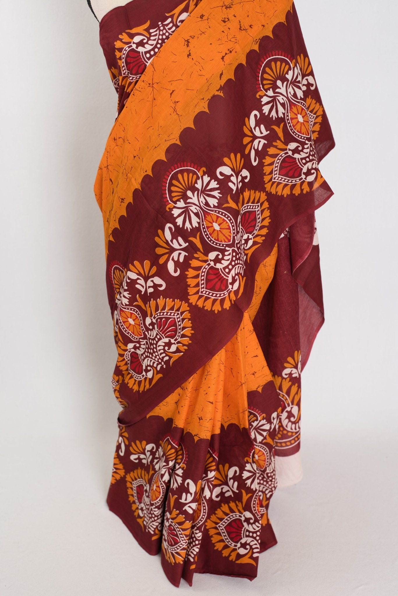 Trina: Orange & Red Batik Printed Mulmul Cotton Saree | Lightweight Handloom - Saree Mandi